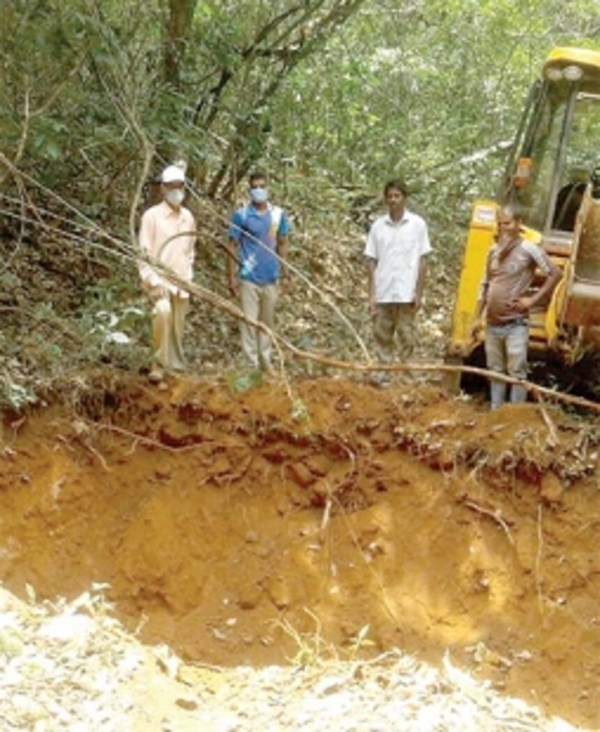 Dy Collector shuts two internal roads in Sanguem 1 Dy Collector shuts two internal roads in Sanguem