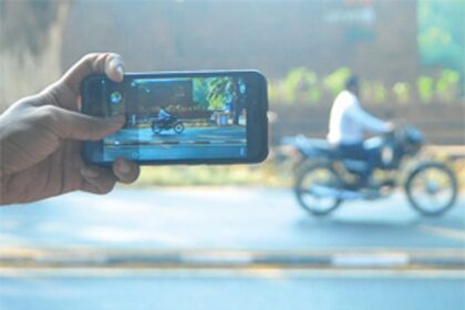 EARNING AND LEARNING AS TRAFFIC SENTINELS