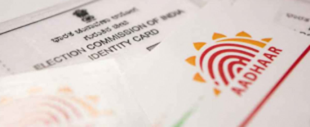 ECI welcomes bill to link electoral roll data with Aadhaar