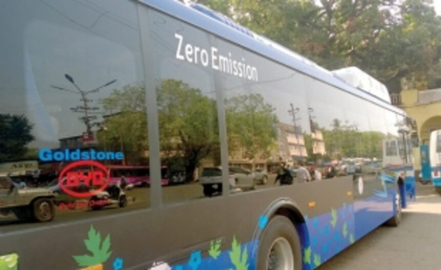 Electric buses may have little impact on pollution control