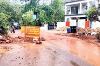 Electricity Dept contractor still  digging roads in Marna-Siolim