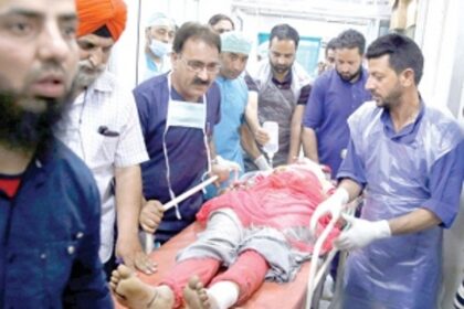 Eleven students dead after minibus falls into gorge in J&K’s Shopian