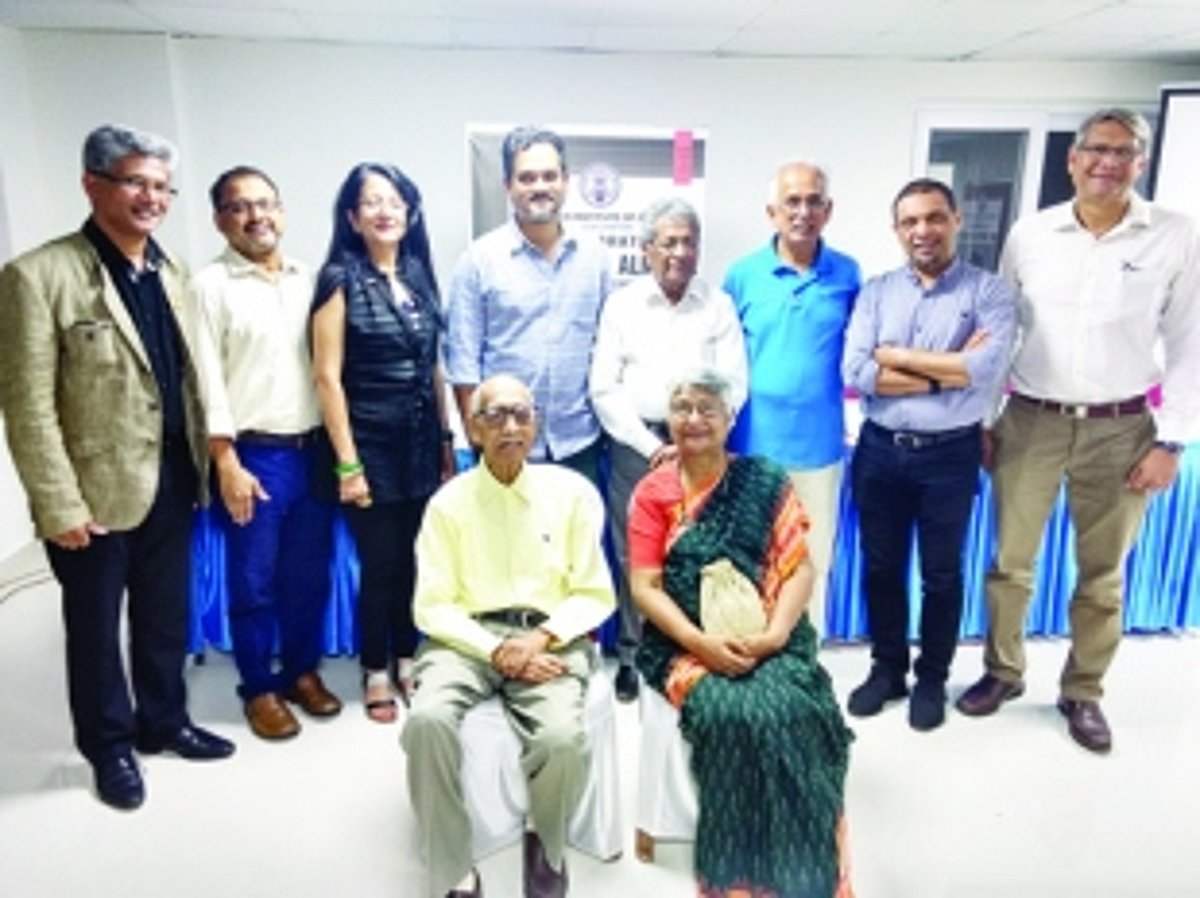 Eminent Arch Sarto Almeida felicitated
