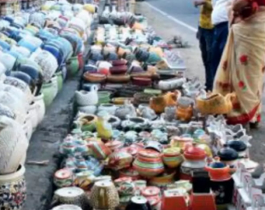 Encroachments on footpaths in Mapusa Market haunt civic body 1 Encroachments on footpaths in Mapusa Market haunt civic body