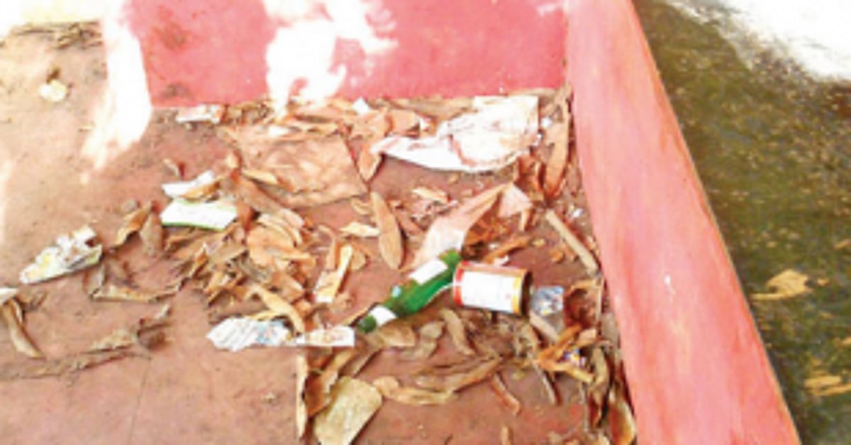Ensure cleanliness at bus shelters in State