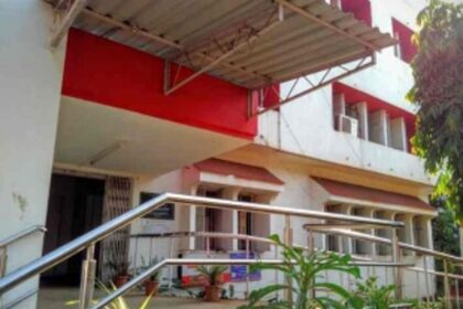 Ensure prompt services to customers  at post offices across Goa