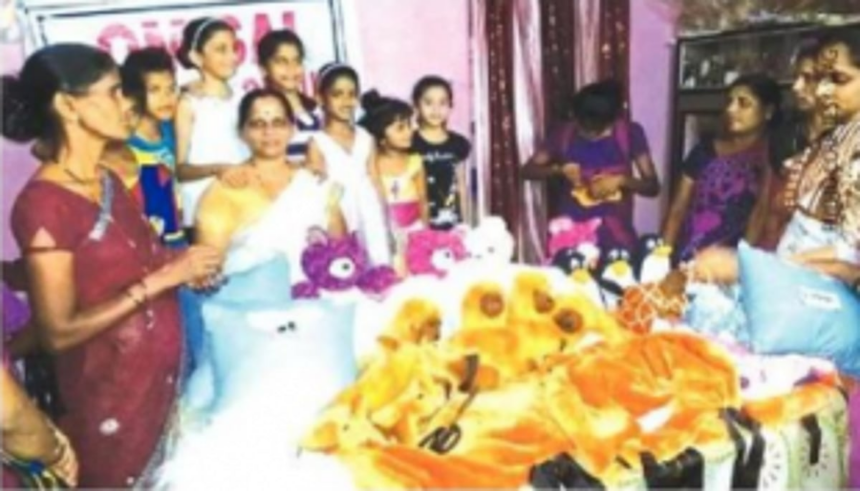 Enterprising Smita Vernekar is Camurlim’s favourite stuffed toy maker