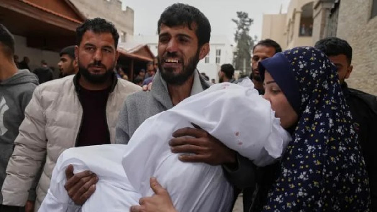 Escalating Gaza Conflict: Israeli Airstrikes Kill 51, Strikes in Lebanon and Yemen Intensify