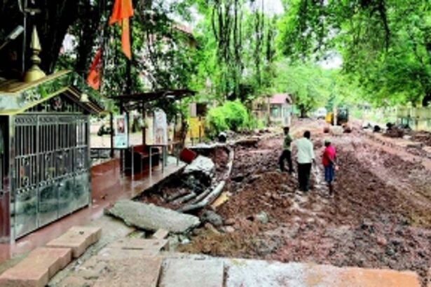 Ex-councillor demands completion of  Smart City work at Taad-Maad before June 21