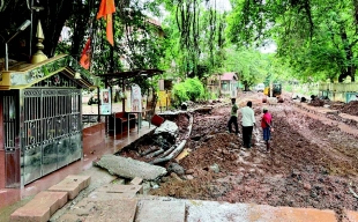 Ex-councillor demands completion of  Smart City work at Taad-Maad before June 21