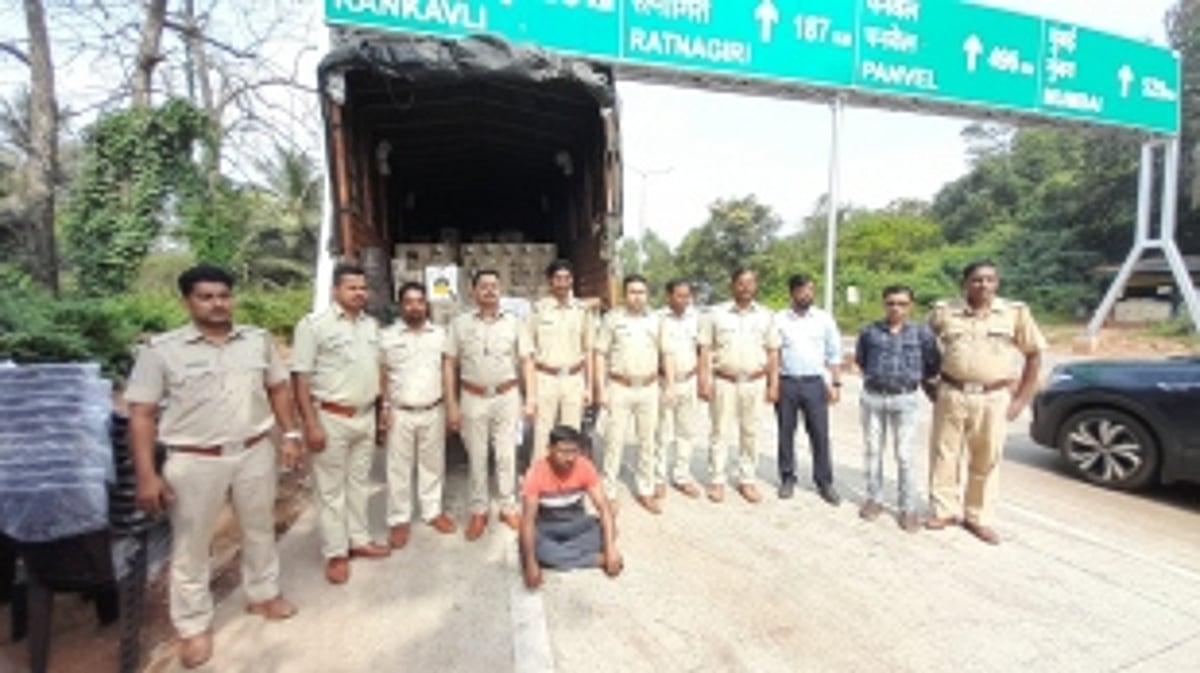 Excise team seizes liquor from two different trucks at the Patradevi check post