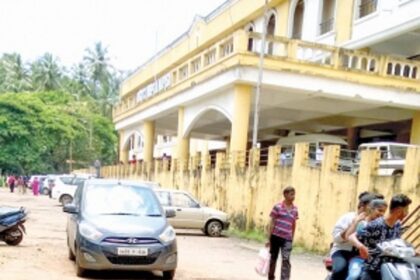 Exit and entrance at District Hospital Mapusa, full of potholes