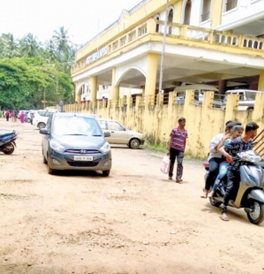 Exit and entrance at District Hospital Mapusa, full of potholes 1 Exit and entrance at District Hospital Mapusa, full of potholes