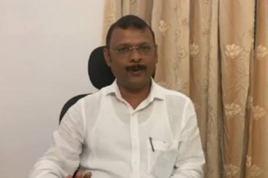 Expedite road repairs PWD Minister 1 Expedite road repairs PWD Minister