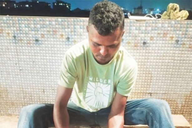 Exploring the depths of the Mangroves: Meet Suraj Salgaonkar, the oyster diver of Panjim