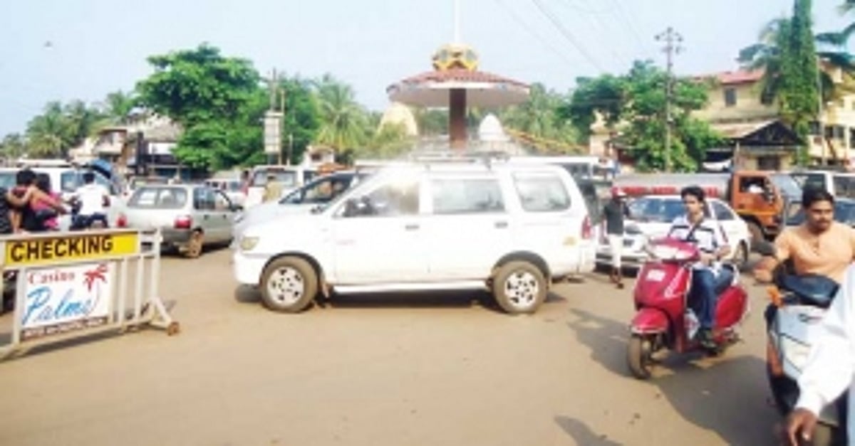 Extended holiday spells boom, doom in Calangute