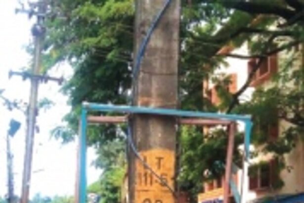 Eye-level signboards, frames pose a hazard to Vasco motorists