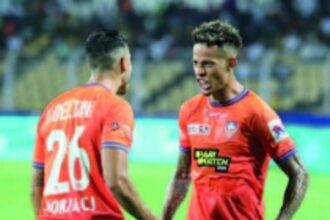 FC Goa intensify title race after 2-1  comeback win against Bengaluru FC