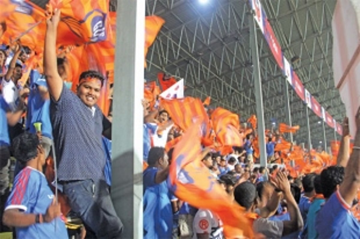 FC Goa plays with 12 men