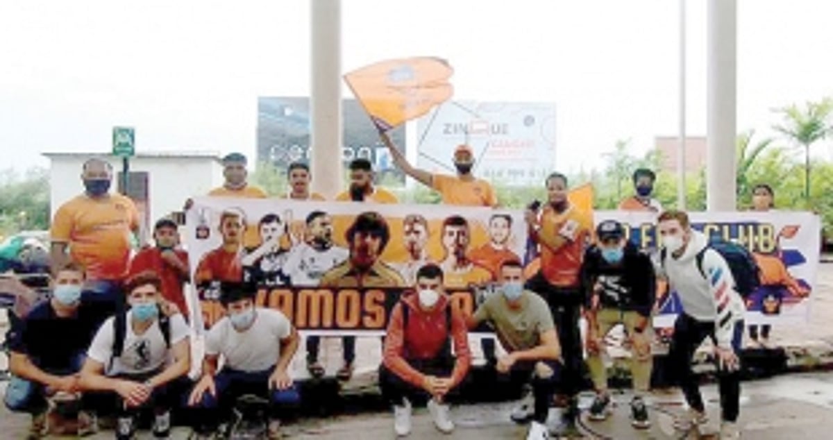 FC Goa’s coach Ferrando and Spanish contingent arrive