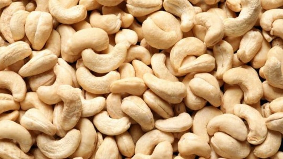 FDA Cracks Down on Substandard Cashew Sales Along Mopa Airport Road