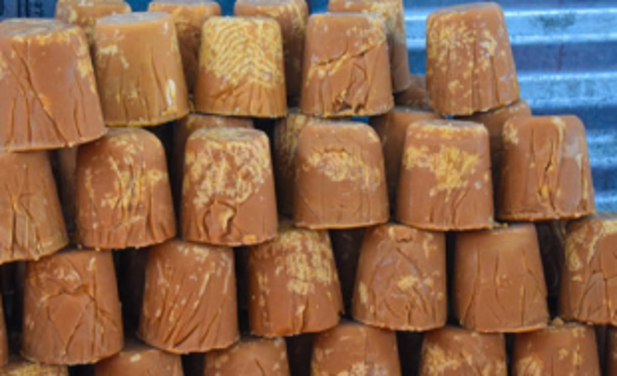 FDA destroys jaggery at Sirlim-Navelim