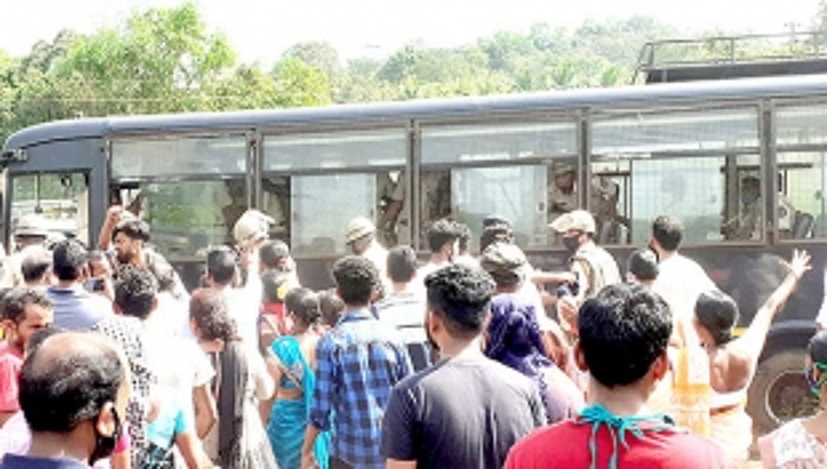 FIR against IIT protestors can’t be withdrawn,  government tells HC