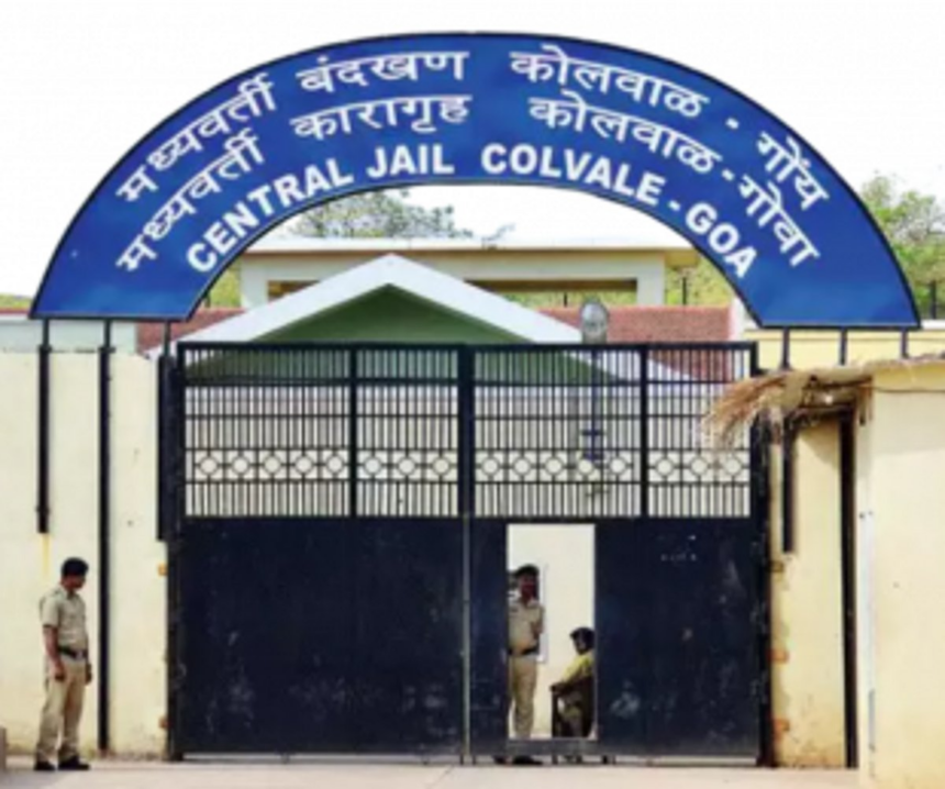 FIR filed against under-trial prisoner for trying to escape from Colvale Jail