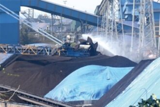FOR HEAVENS SAKE COAL DUST IS A HEALTH ISSUE, NOT A POLITICAL ONE