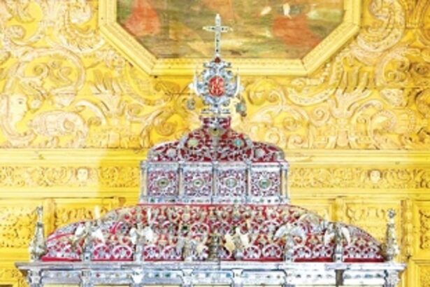 FROM DARKNESS TO LIGHT –  RESTORATION OF THE MASTRILLIAN CASKET