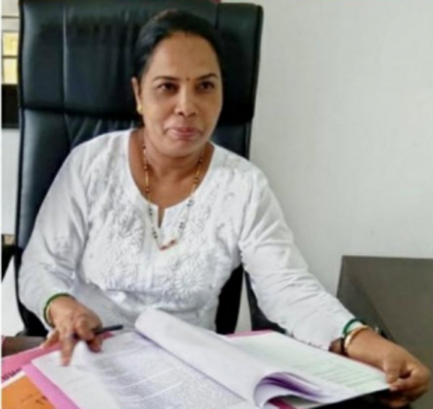 Faced with no-trust motion,   Siolim-Marna sarpanch resigns