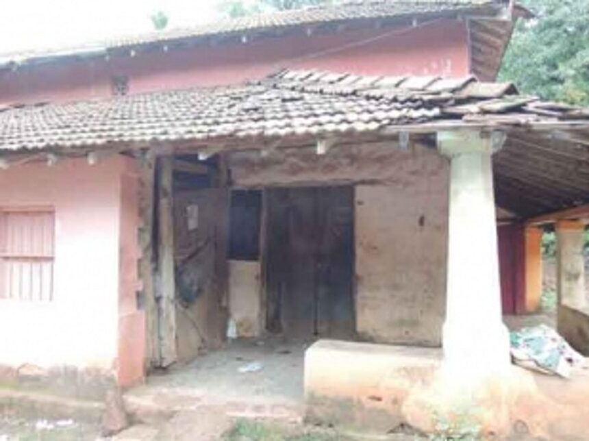 Fair price shop not observing timings: Loutolim villagers 1 Fair price shop not observing timings: Loutolim villagers