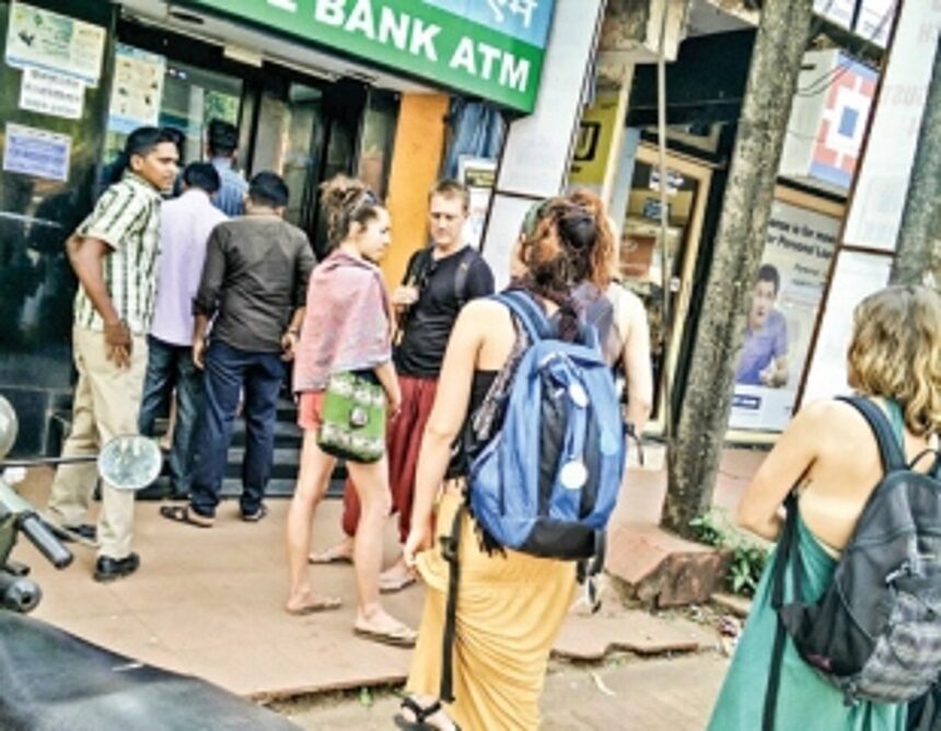 Fake currency notes cause panic among  tourism stakeholders in Canacona