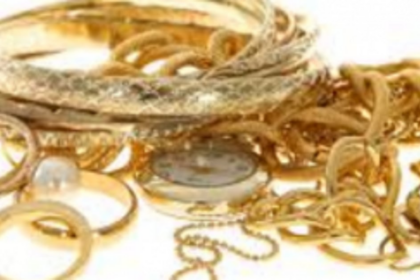 Fake health officer  steals gold from house at Curti