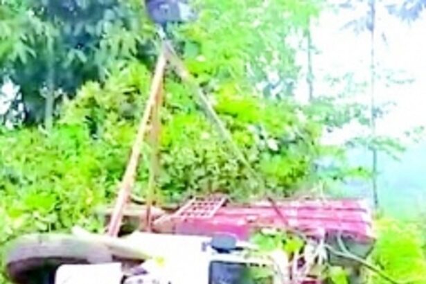 Family has lucky escape as commercial vehicle rams into a house