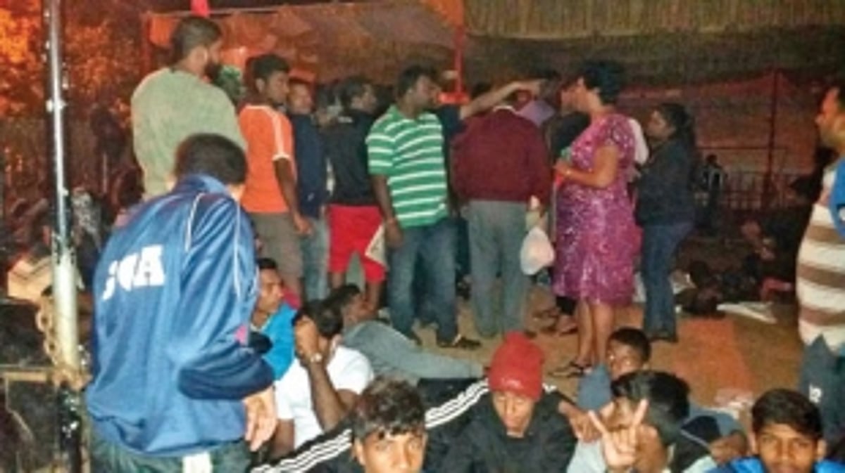 Fans have night out to grab  FC Goa semi-final tickets!
