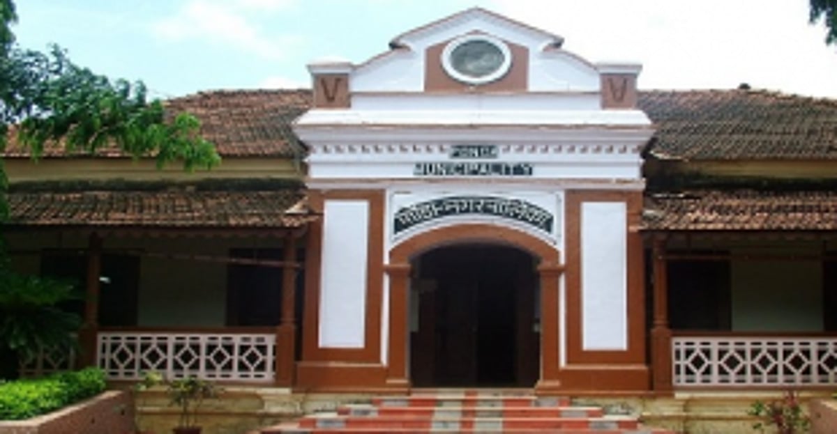 Fans, lights not working at Ponda Municipal Library