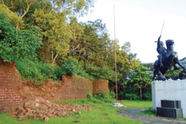 Farmagudi fort in crossfire of feuding ministers