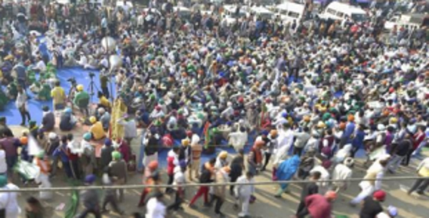 Farmers at Delhi borders retract but are cautious