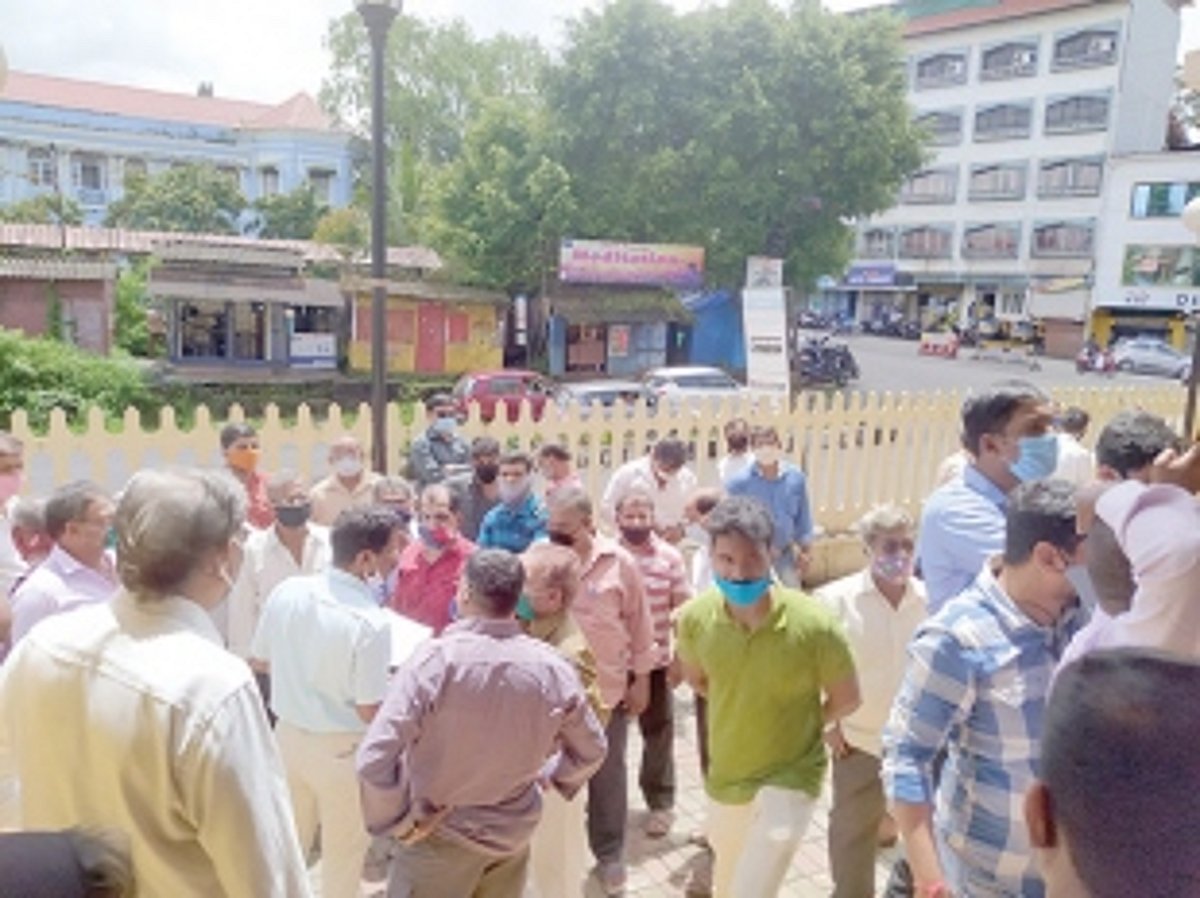 Farmers march to MMC, want names  restored on draft Land Use Map, Register