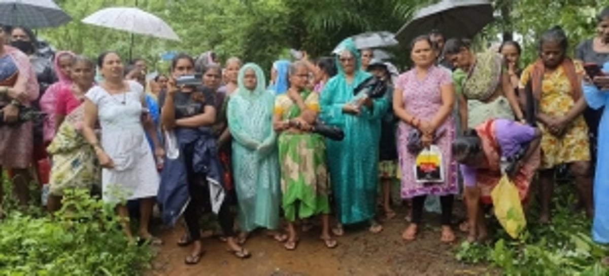 Farmers stop land demarcation for IIT project proposed at Sanguem