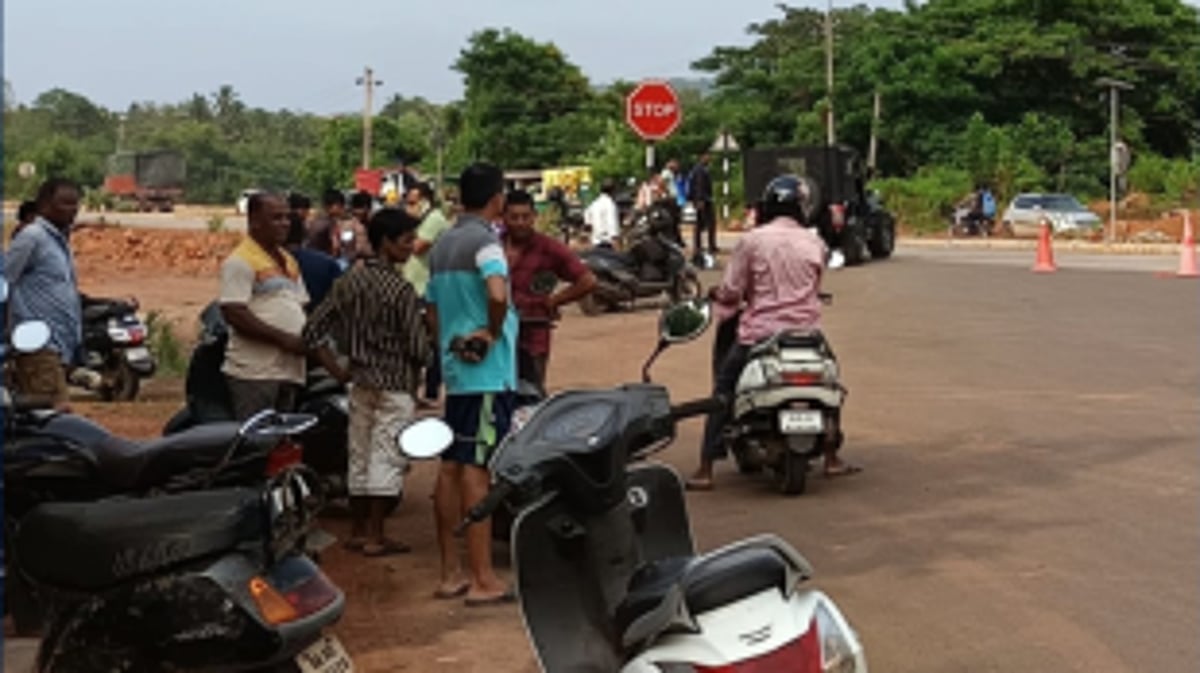 Fatal Accident on National Highway 66 Near Naibag Junction: Scooter Collides with Truck