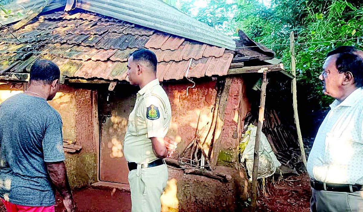 Father and son found dead in suspected
murder-suicide