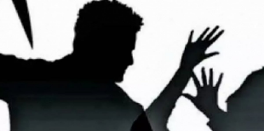 Father, son attacked with knife at Mapusa, two held