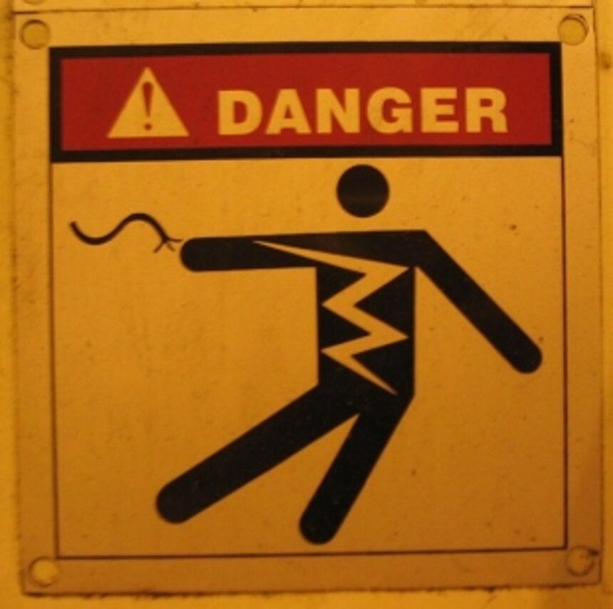 Father-son duo   electrocuted