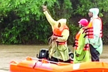 Fatorpa woman feared washed away on her way to the fields in Betul