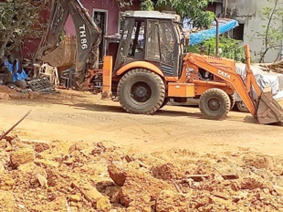 Fear is the key in Velim, where a brutally evicted blind man  is scared to go to the police