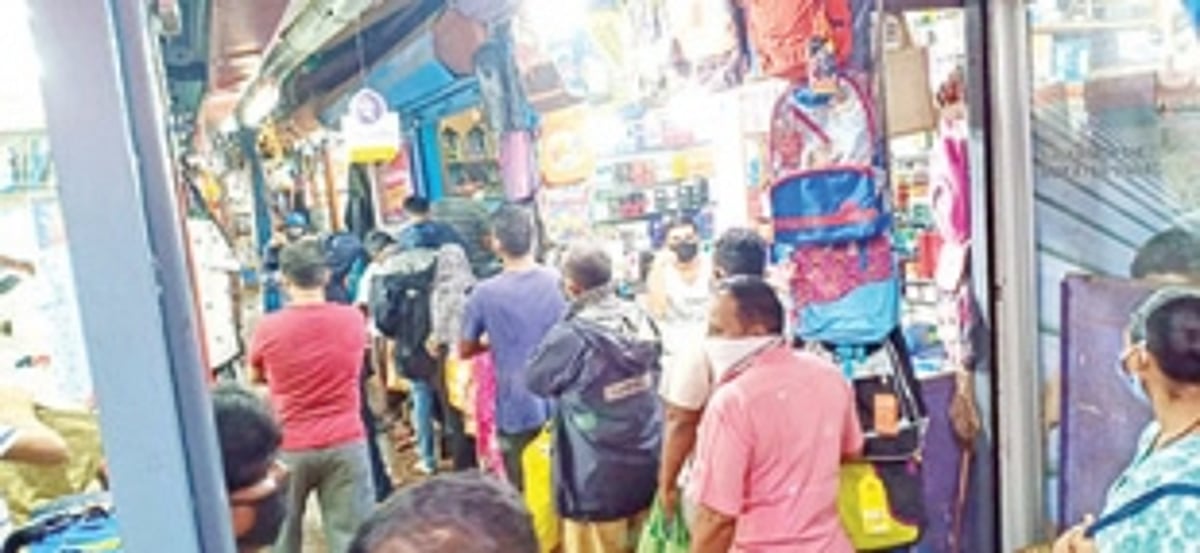 Fearing a lockdown, Vasco locals  rush to buy essential supplies