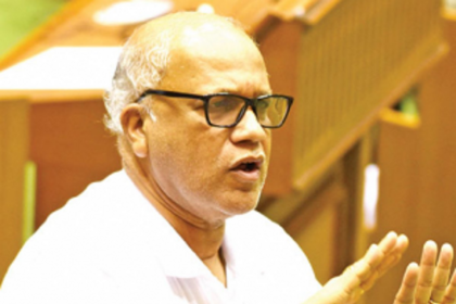 Fearing public wrath, no Cong MLA  will dare to defect: Kamat