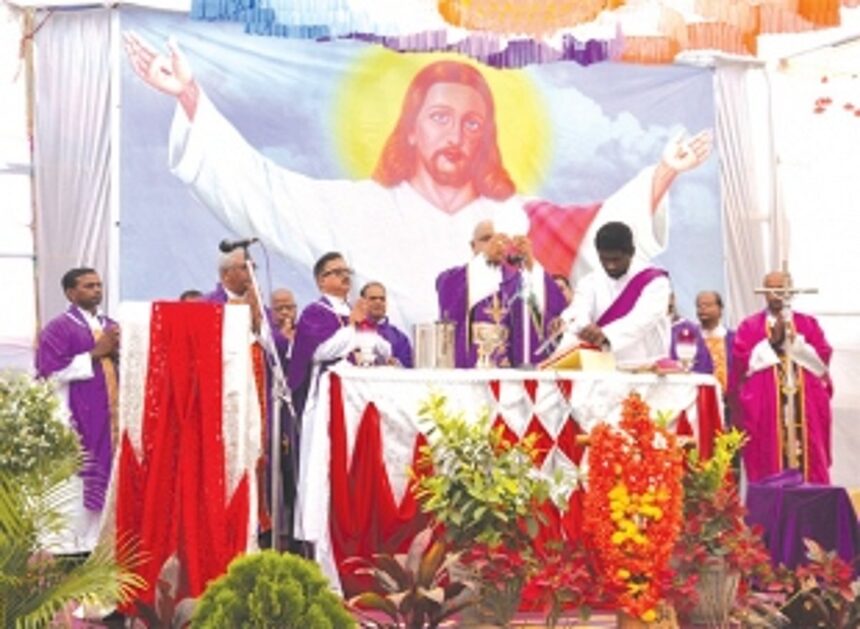 Feast of the Miraculous Cross celebrated at Nandgad